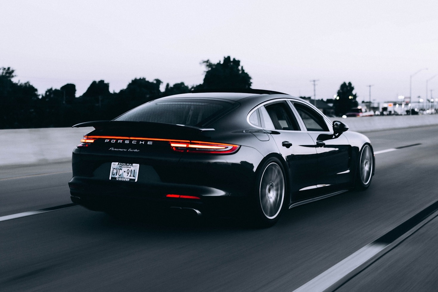 Exploring the Golden Age of Automobile Marketing
